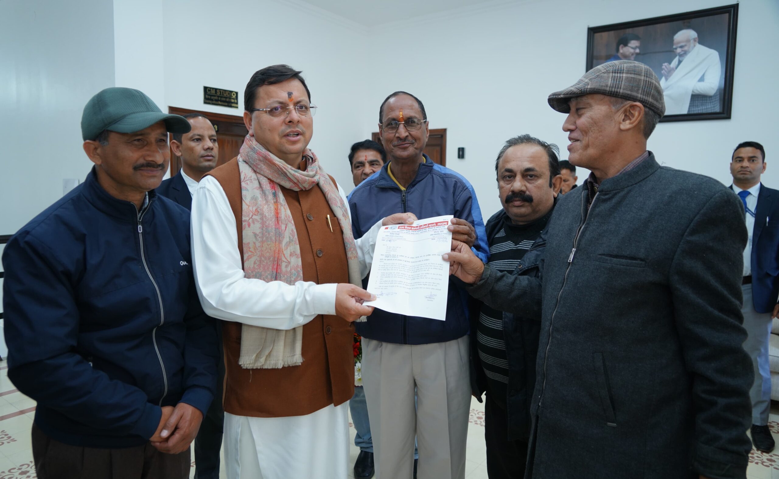 nigam armchariyon ko mahngai bhatta