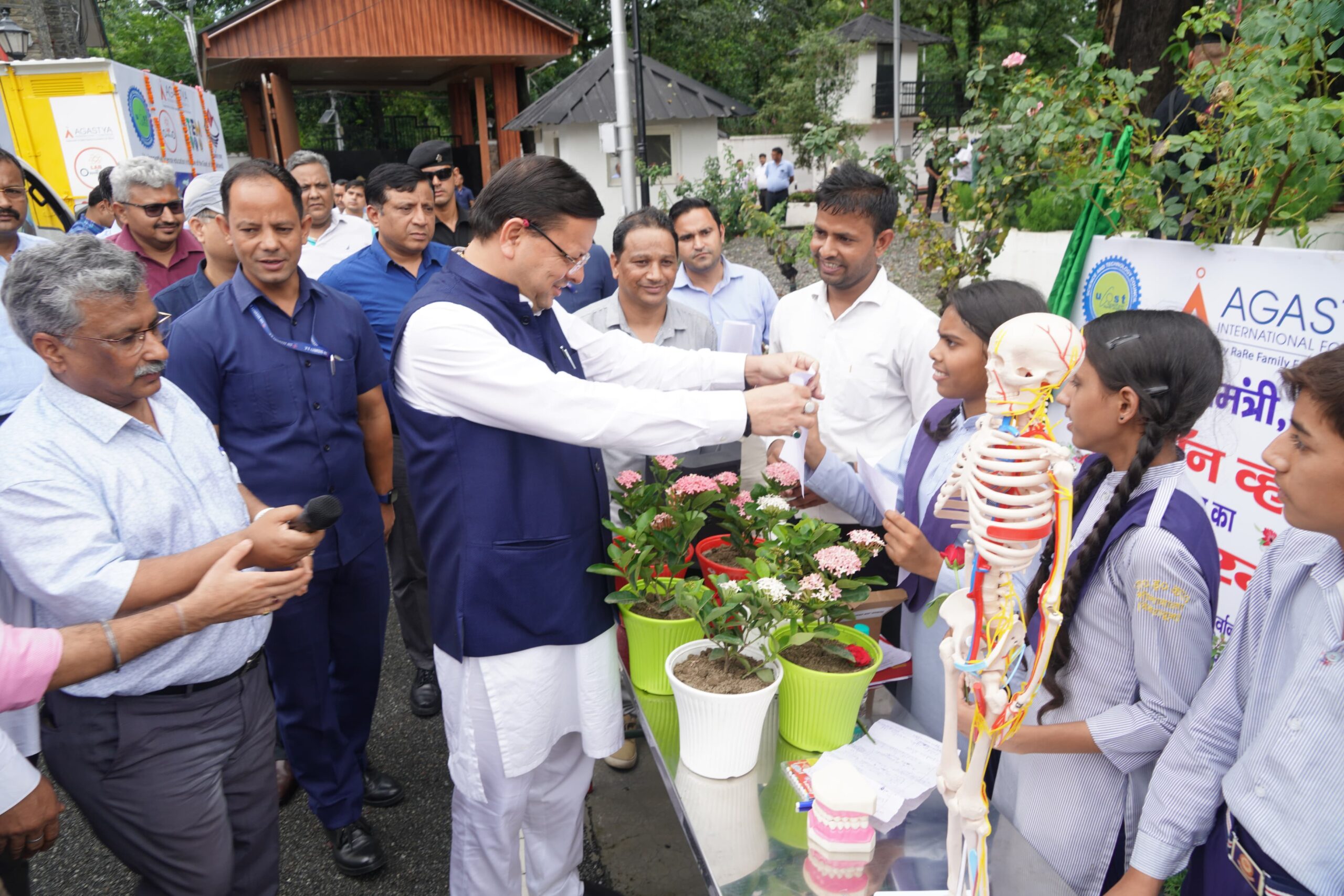 Mobile science lab in uttarakhand for students 