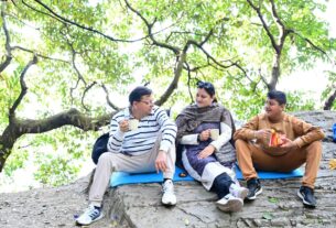 cm dhami and his family on tracking (3)